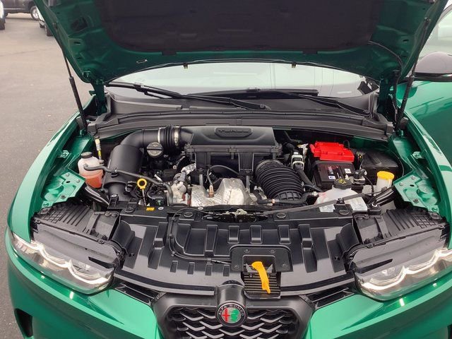 Used 2025 Alfa Romeo Tonale w/ Premium Package image 44