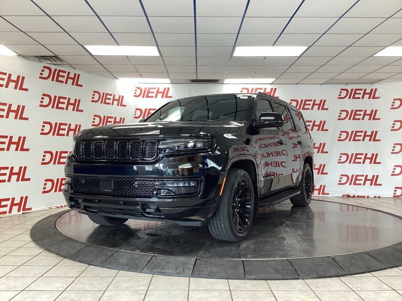 Used 2023 Jeep Wagoneer Series II AWD/4WD image 3