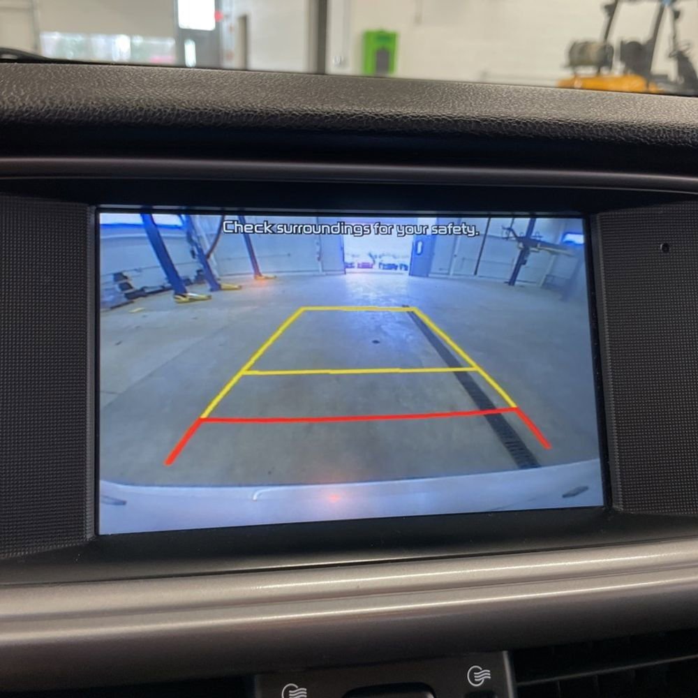 Used 2018 Kia Optima LX image 10