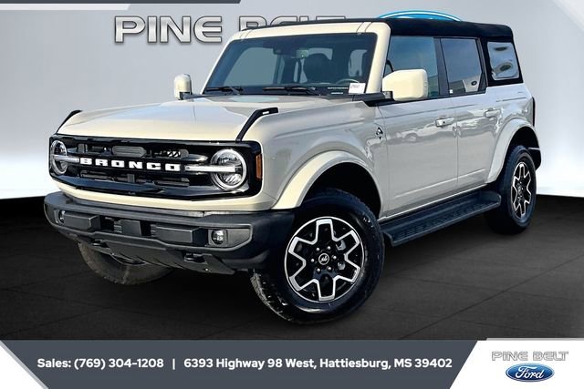 Used 2025 Ford Bronco Outer Banks image 10