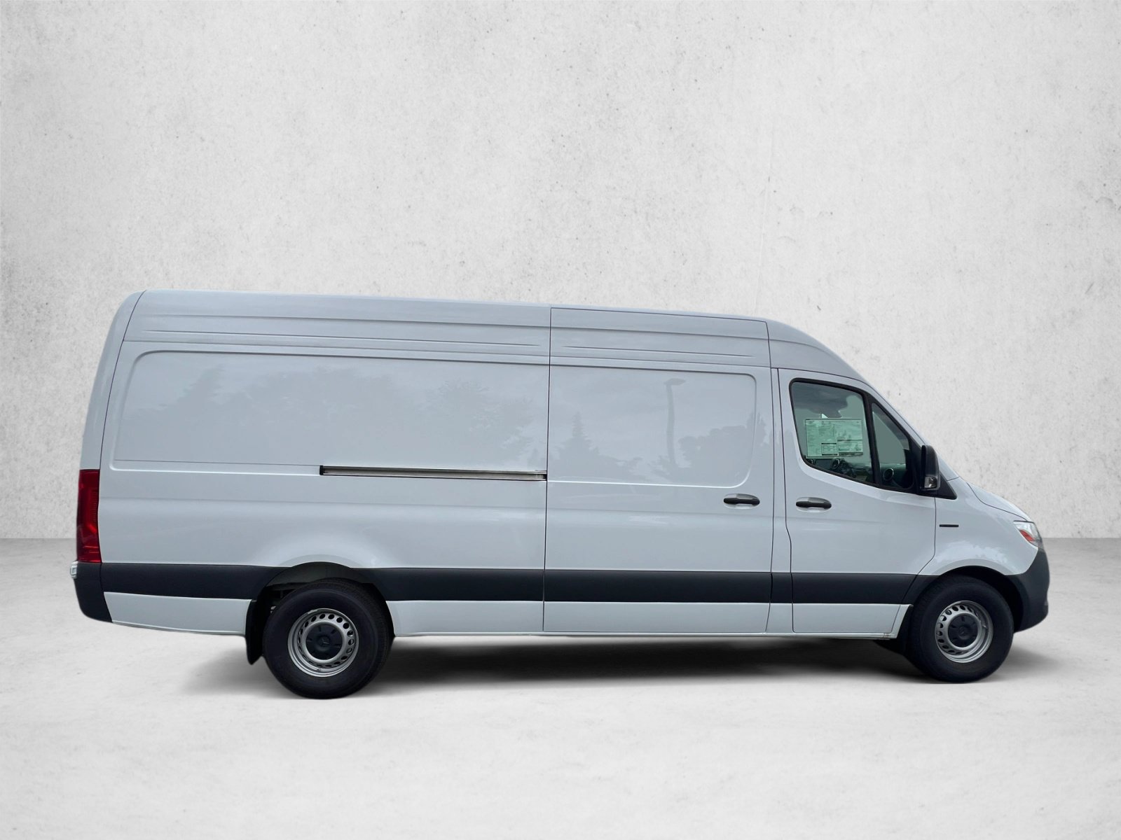 New 2025 Mercedes-Benz eSprinter 170 Cargo image 4