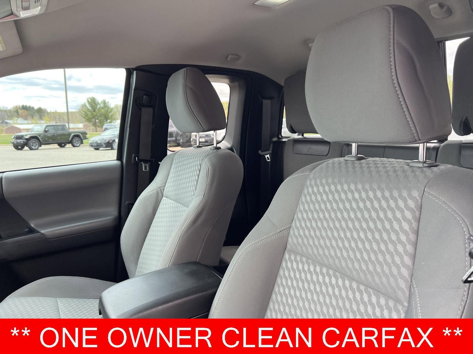 Used 2022 Toyota Tacoma SR w/ SR Convenience Package AWD/4WD image 2