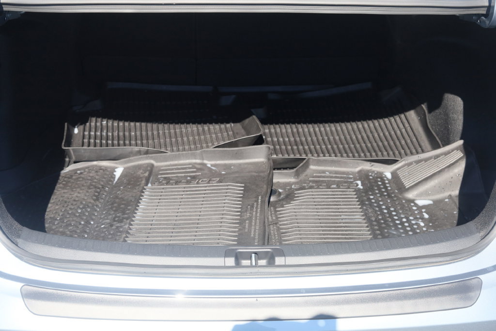 Used 2026 Toyota Corolla XLE FWD image 25