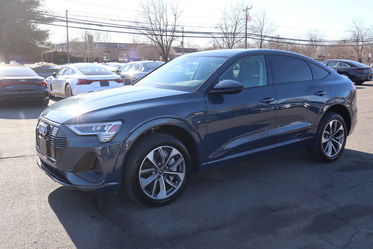 Used 2021 Audi e-tron Premium w/ Black Optic Package image 2