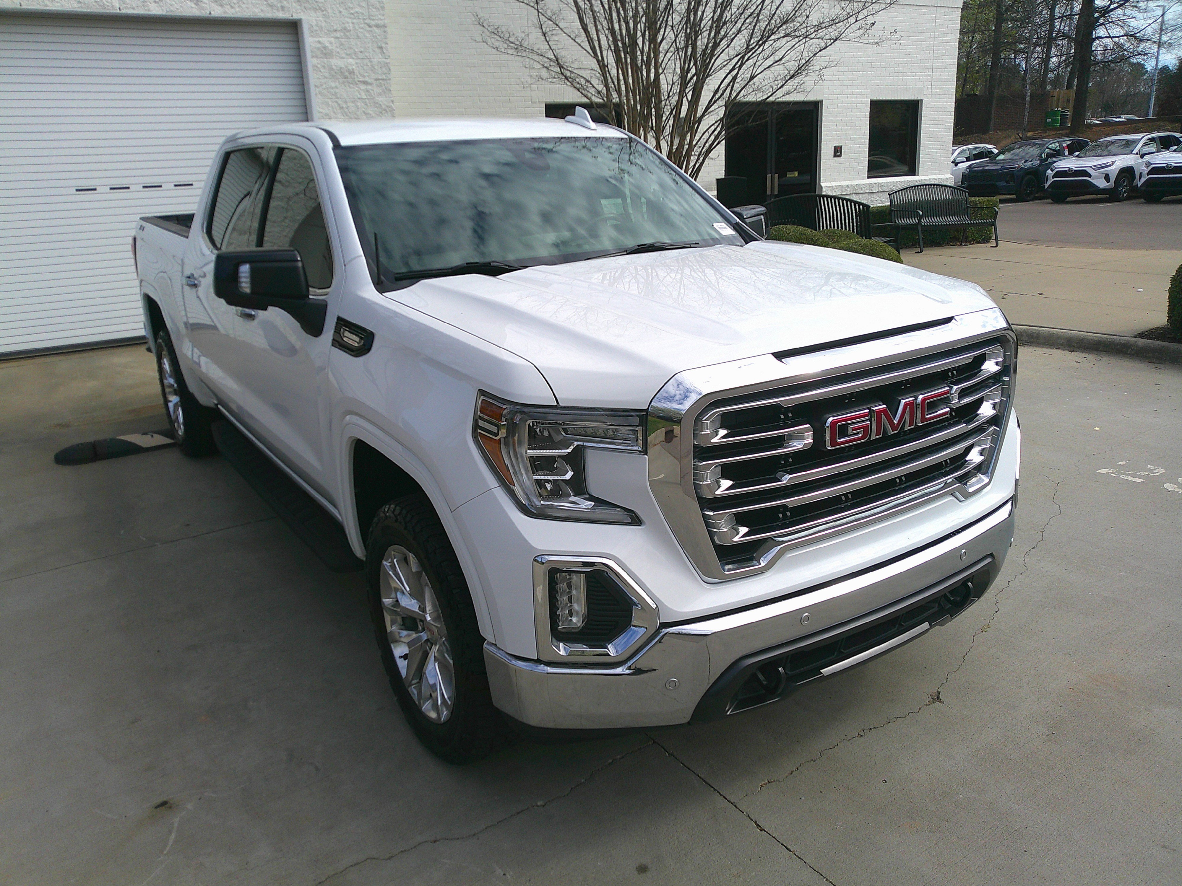 Used 2020 GMC Sierra 1500 SLT w/ SLT Premium Plus Package image 2