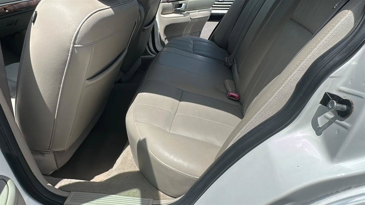 Used 2009 Mercury Grand Marquis LS RWD image 25