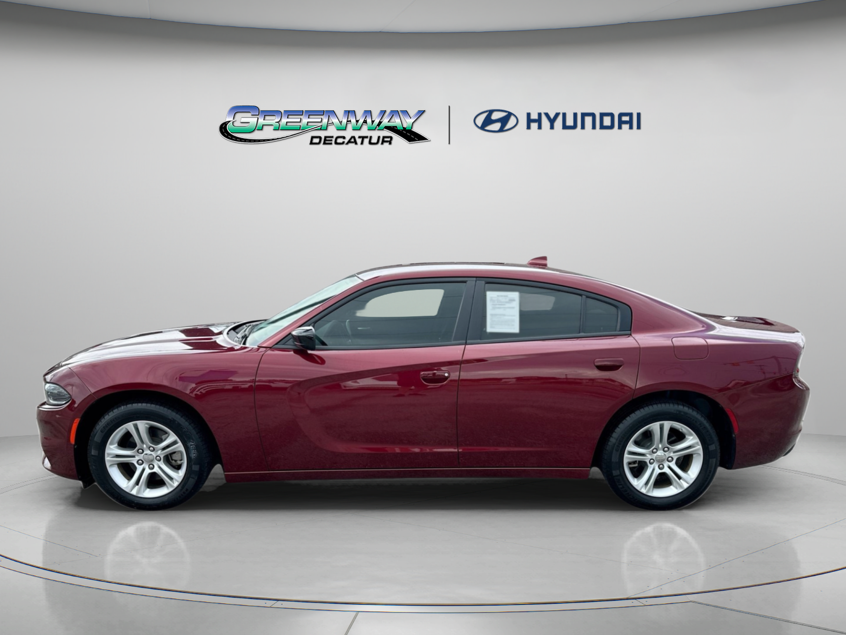 Used 2023 Dodge Charger SXT w/ Cold Weather Package RWD image 4