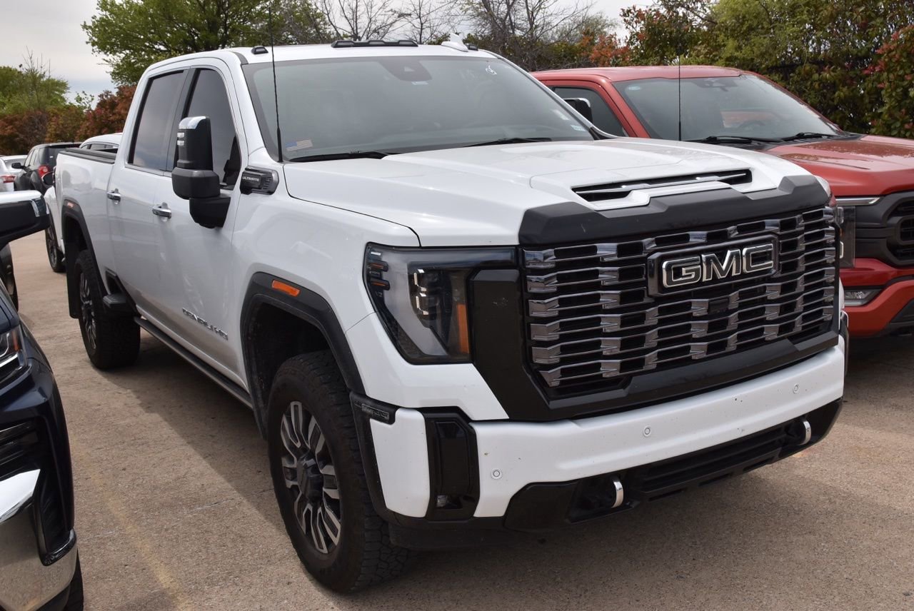 Used 2025 GMC Sierra 2500 Denali Ultimate image 4