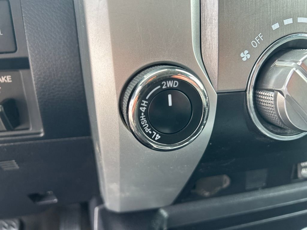 Used 2018 Toyota Tundra SR5 w/ SR5 Upgrade Package image 23