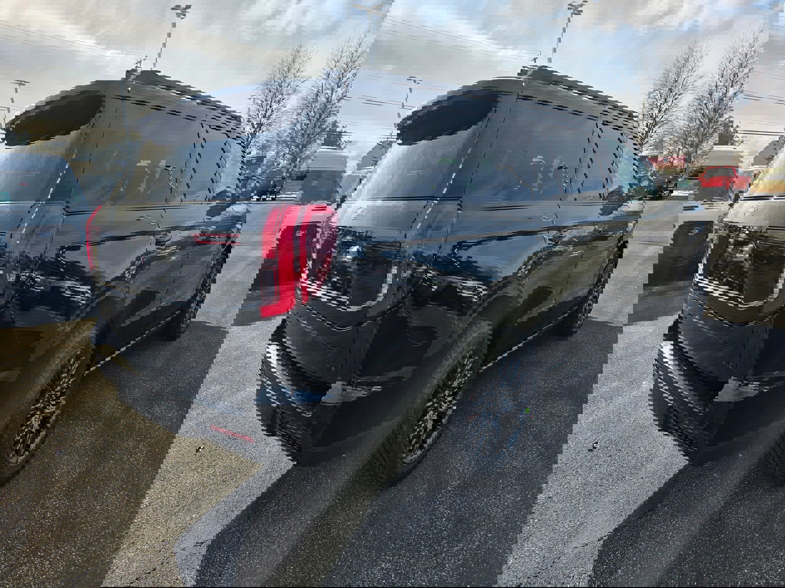 New 2025 Ford Expedition Max Platinum w/ Stealth Performance Package image 5