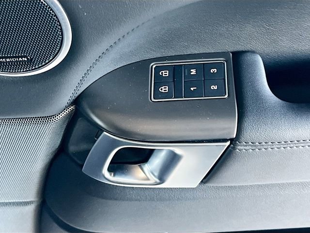 Used 2022 Land Rover Range Rover Sport SE image 31