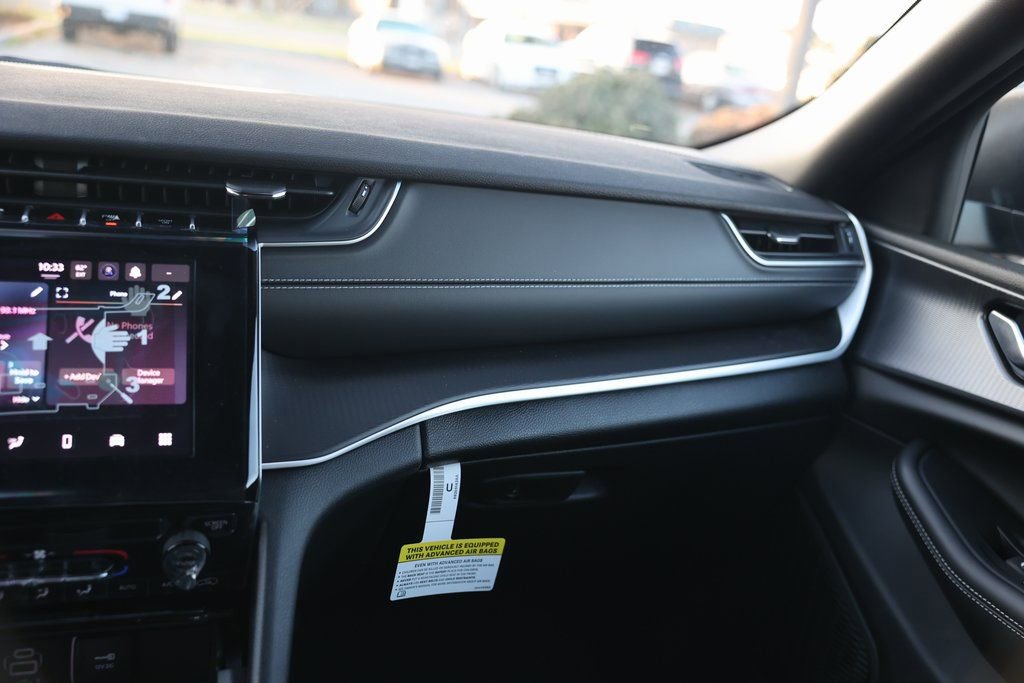 New 2025 Jeep Grand Cherokee Laredo X w/ Trailer Tow Package image 34