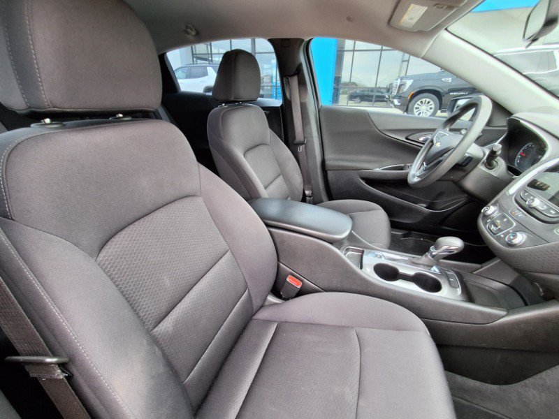 Used 2023 Chevrolet Malibu LS FWD image 15