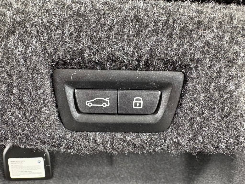 Used 2024 BMW 530i xDrive image 22