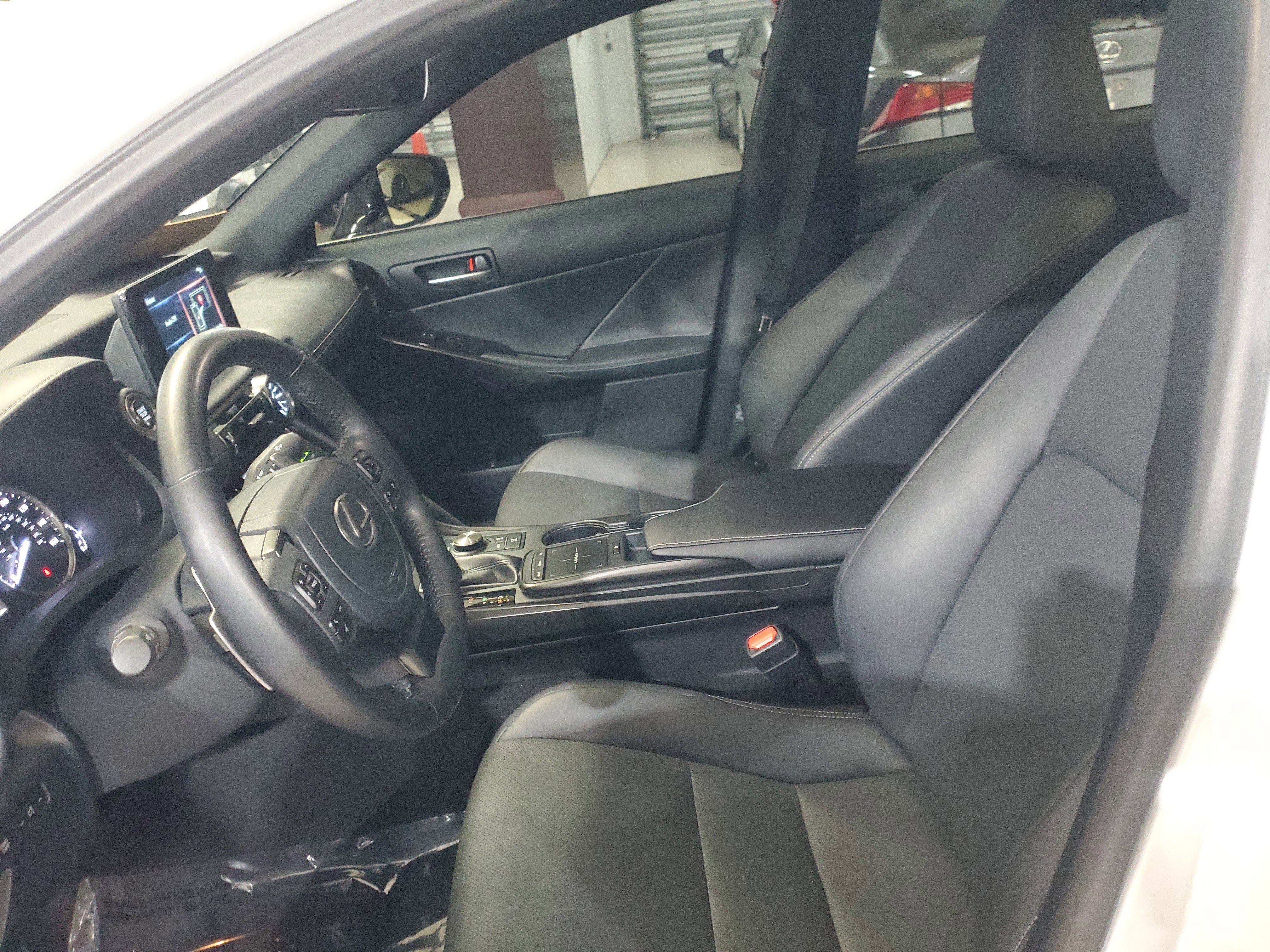 Certified 2023 Lexus IS 300 w/ Comfort Package image 15