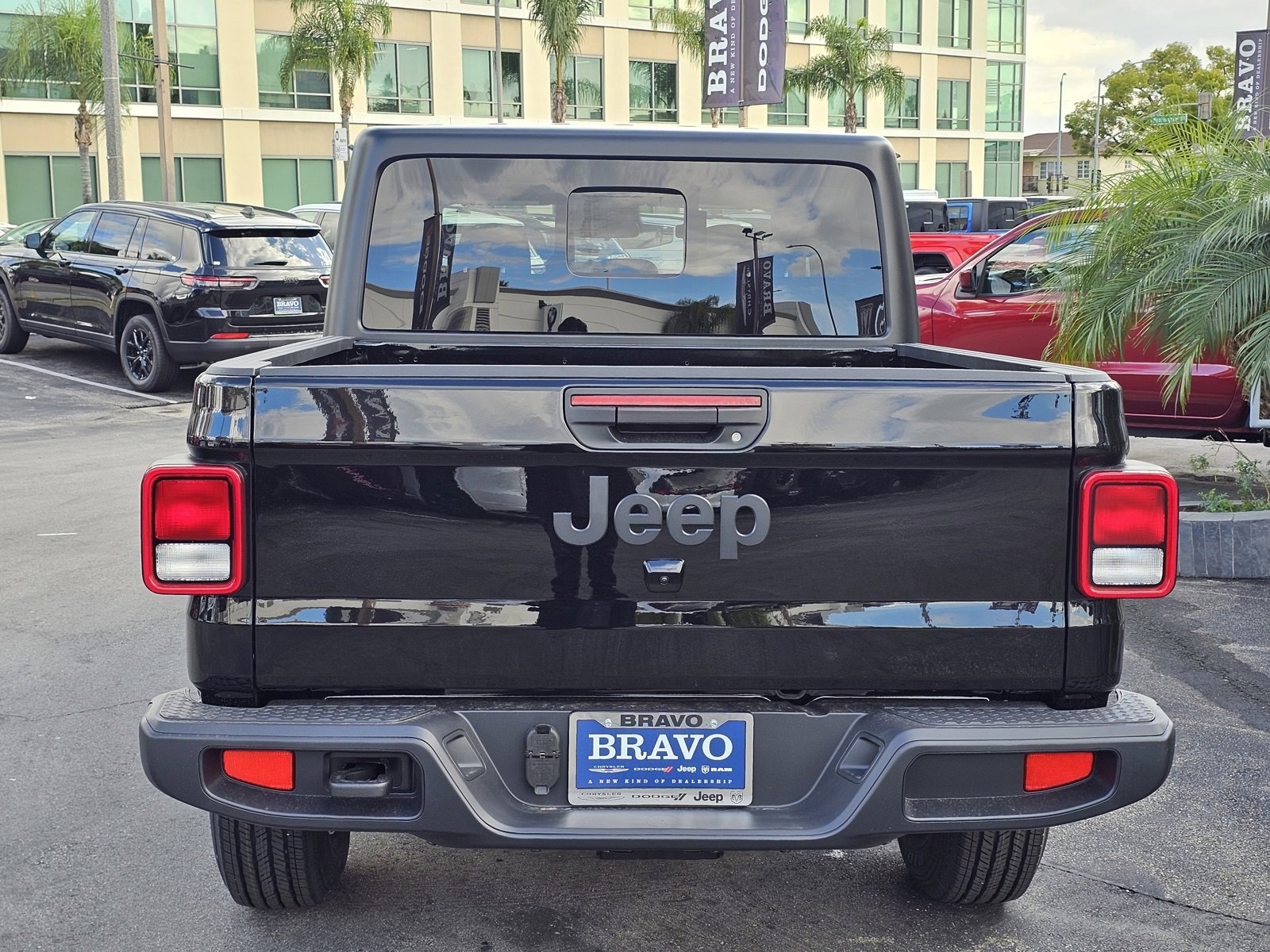 New 2026 Jeep Gladiator Sport image 6