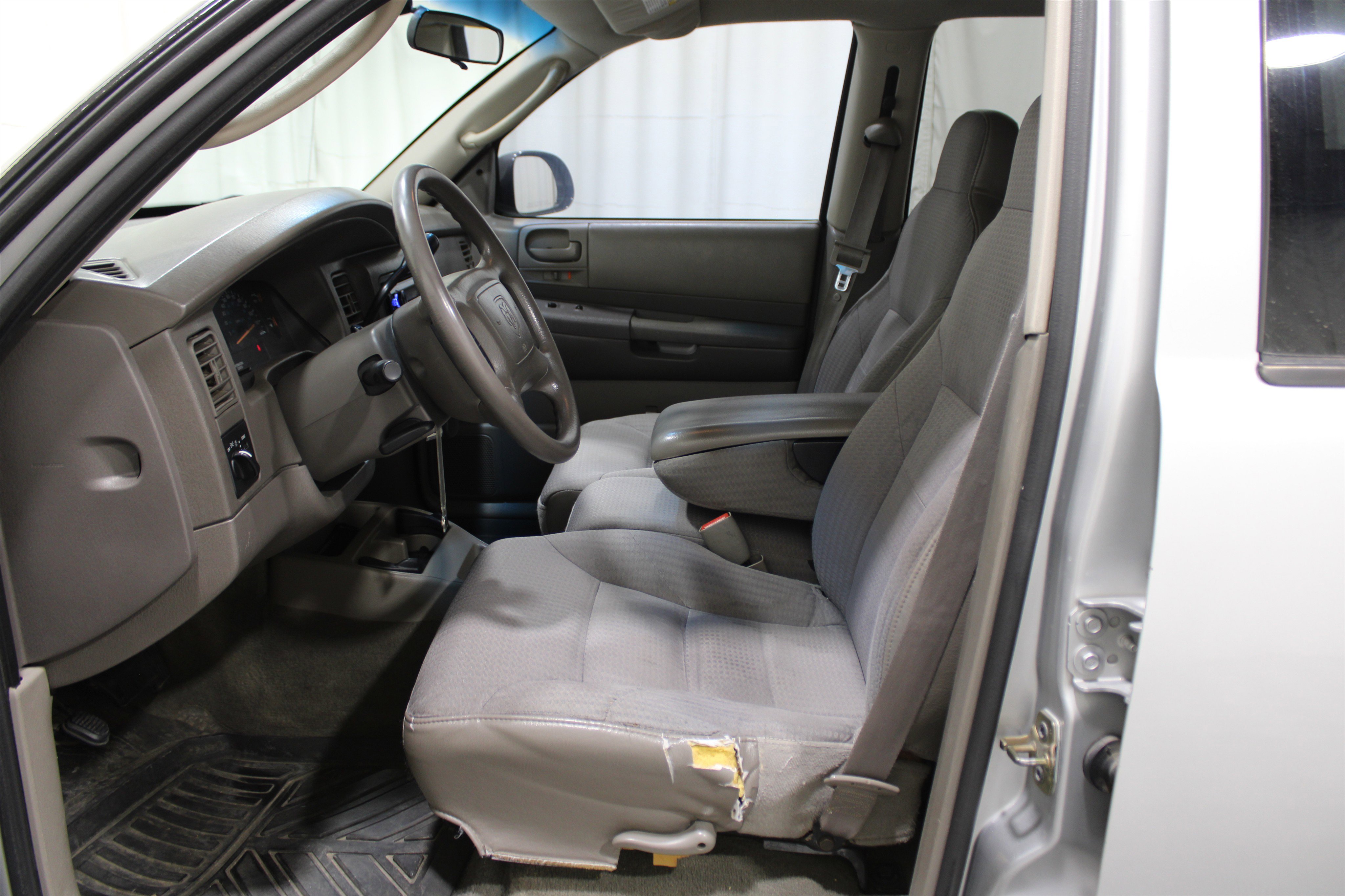 Used 2002 Dodge Durango Sport image 3