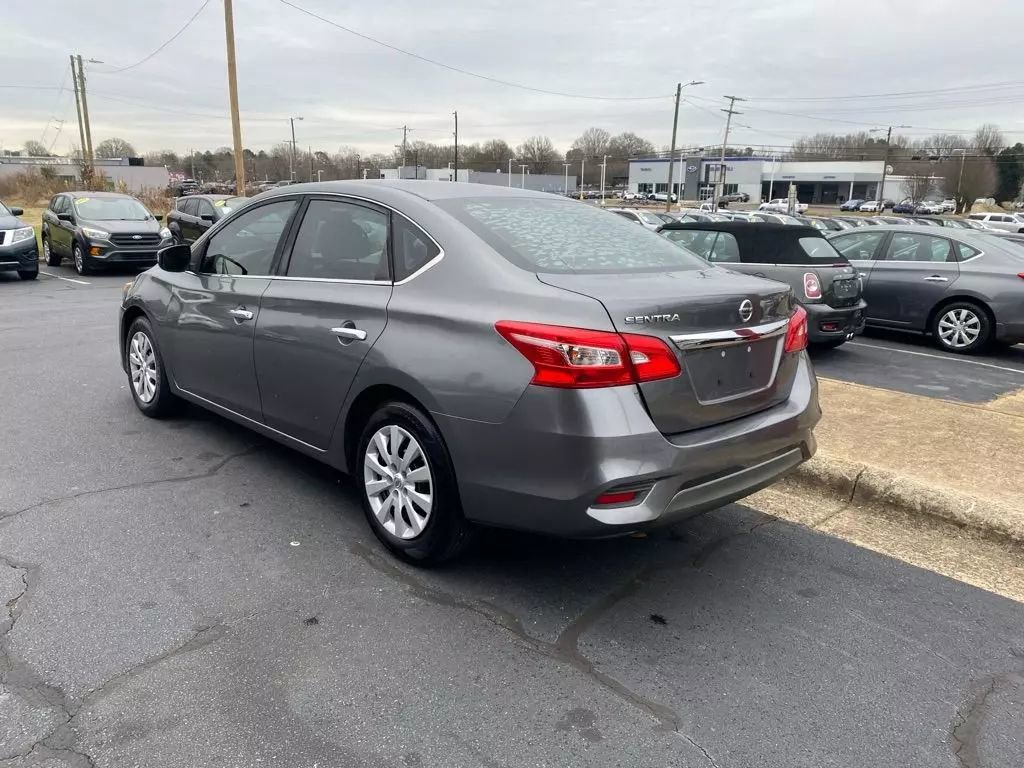 Used 2019 Nissan Sentra S image 5