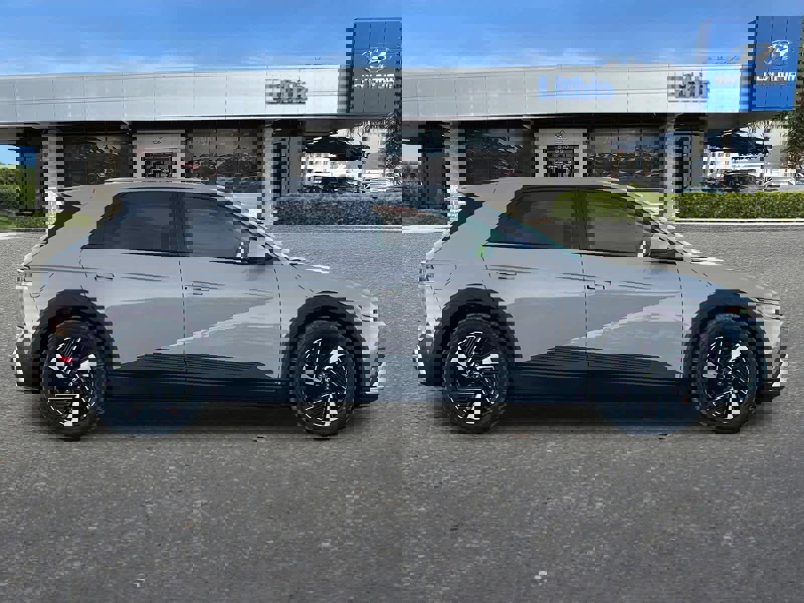 New 2026 Hyundai Ioniq 5 SE image 8