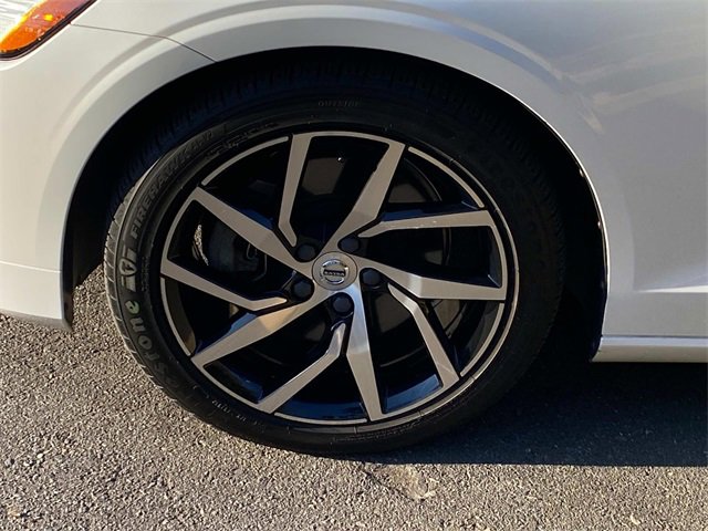 Used 2020 Volvo S60 T5 Momentum w/ Protection Package Premier image 6