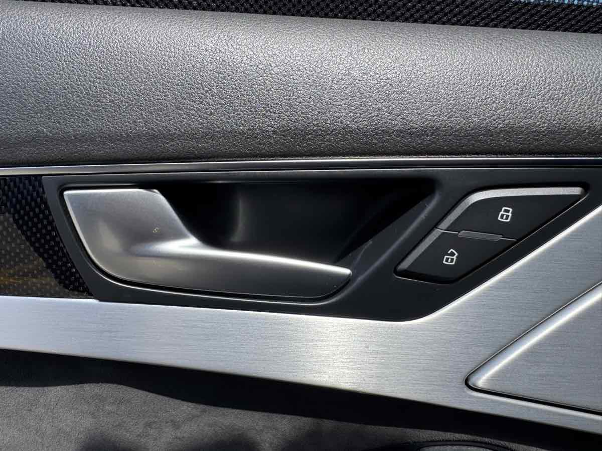 Used 2014 Audi S8 w/ Driver Assistance Package image 46