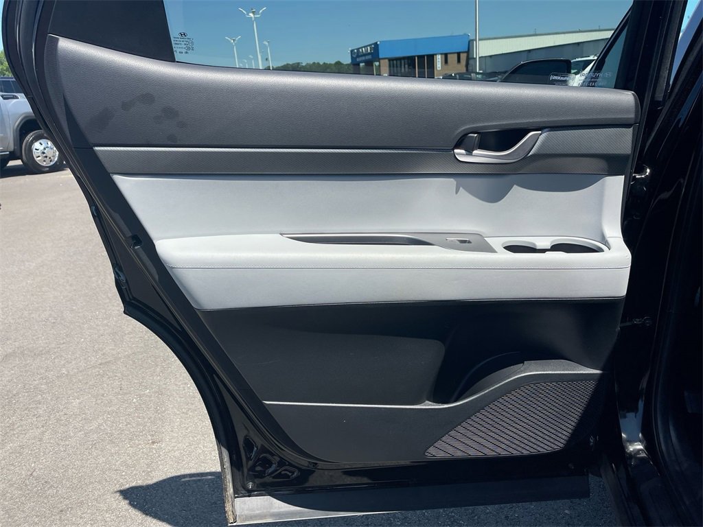 Used 2024 Hyundai Palisade SEL image 25