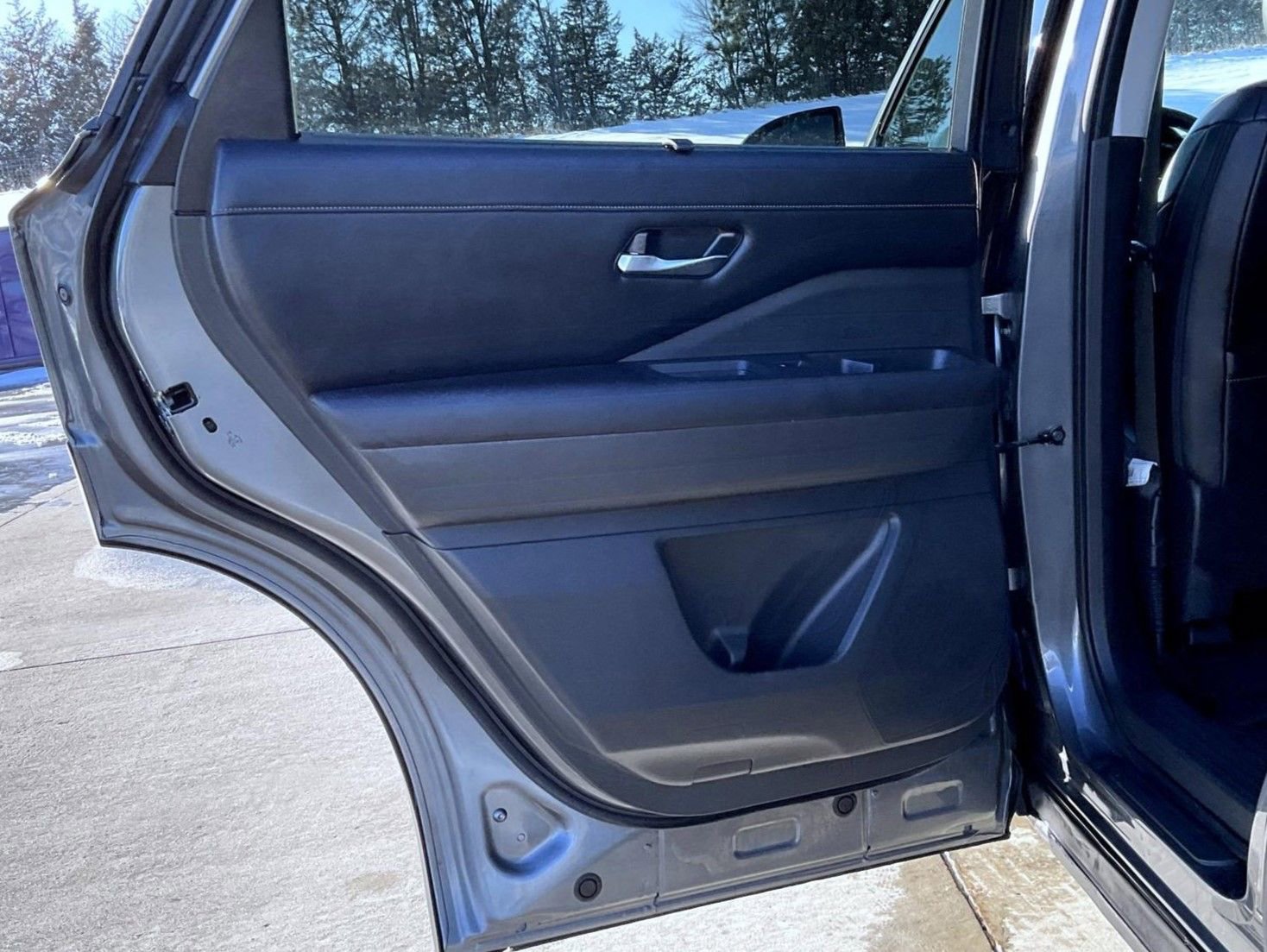 Used 2024 Nissan Pathfinder SL image 23