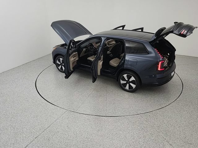 New 2026 Volvo XC90 T8 Plus w/ Protection Package Premier AWD/4WD image 24
