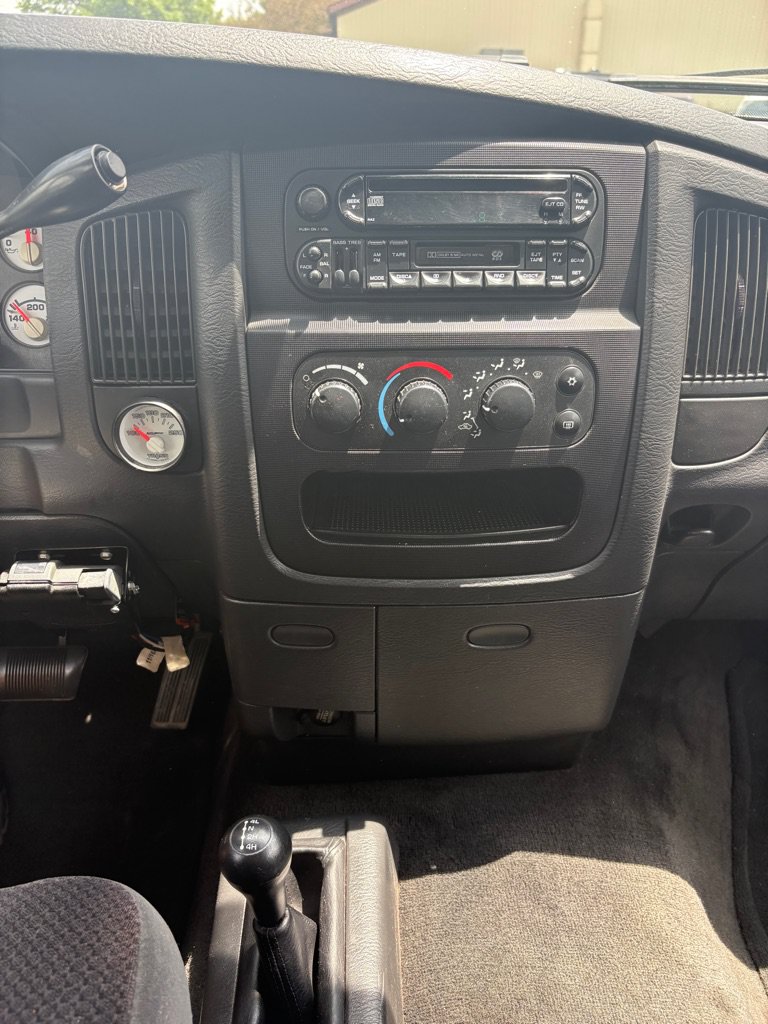 Used 2005 Dodge Ram 2500 Truck SLT w/ Trailer Tow Group AWD/4WD image 16