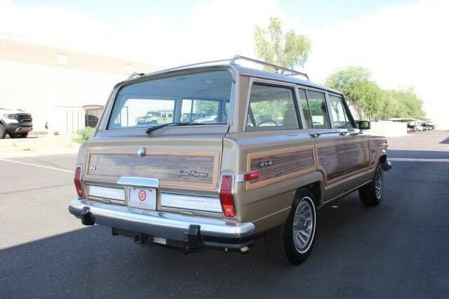 Used 1990 Jeep Grand Wagoneer AWD/4WD image 47