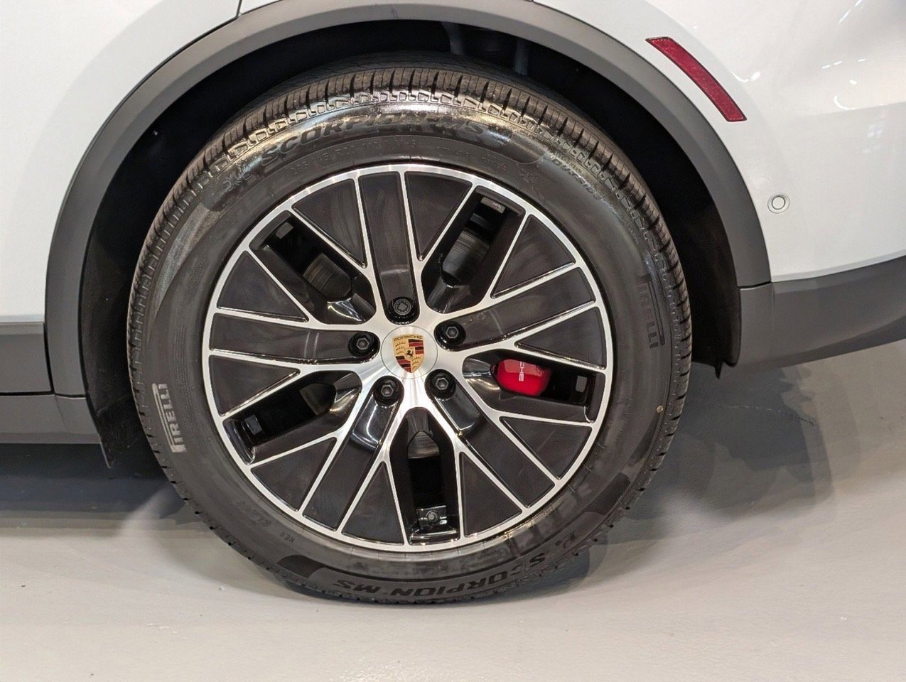 New 2025 Porsche Macan 4S Electric image 11