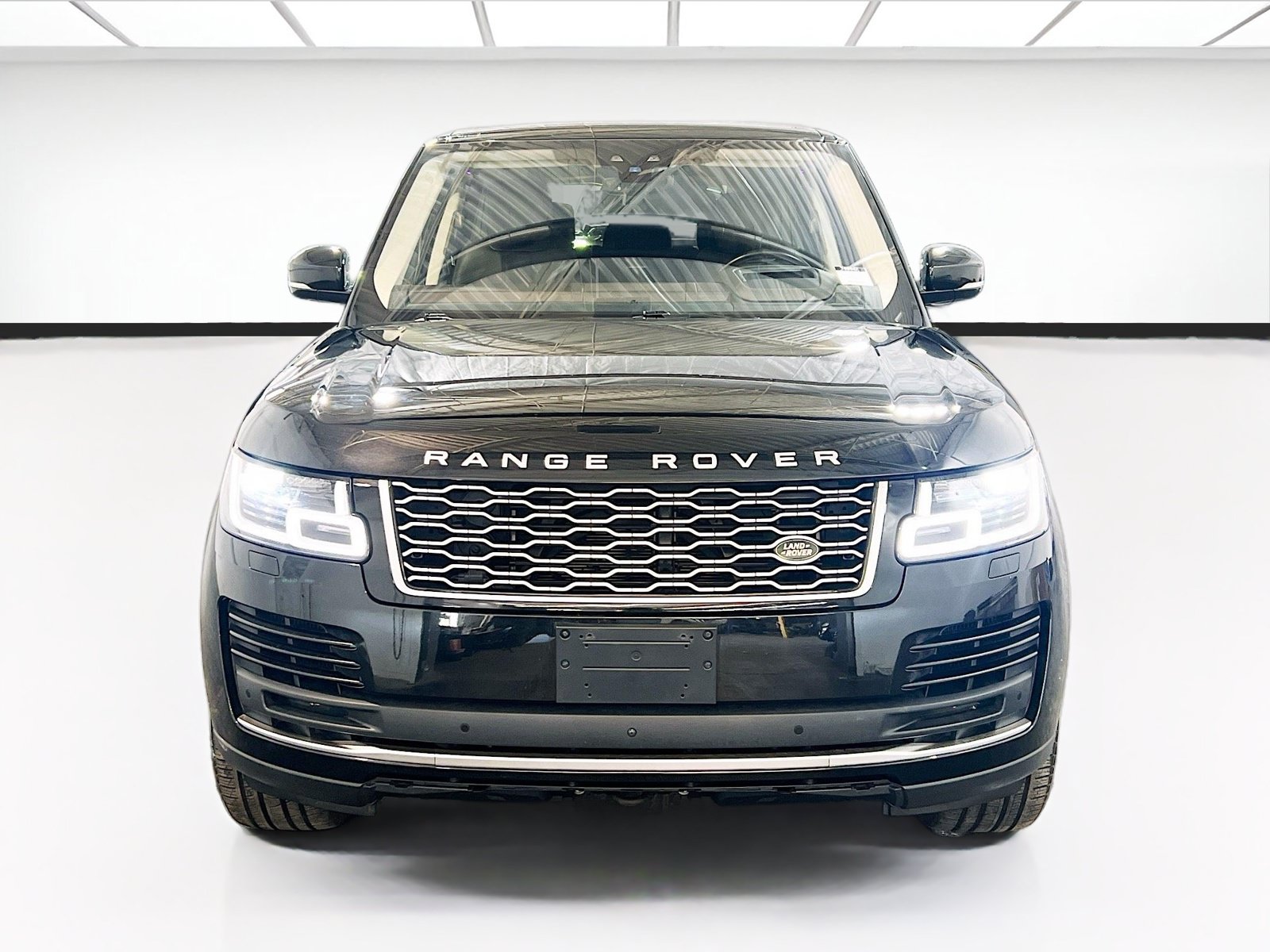 Used 2021 Land Rover Range Rover P525 Westminster Edition AWD/4WD image 2