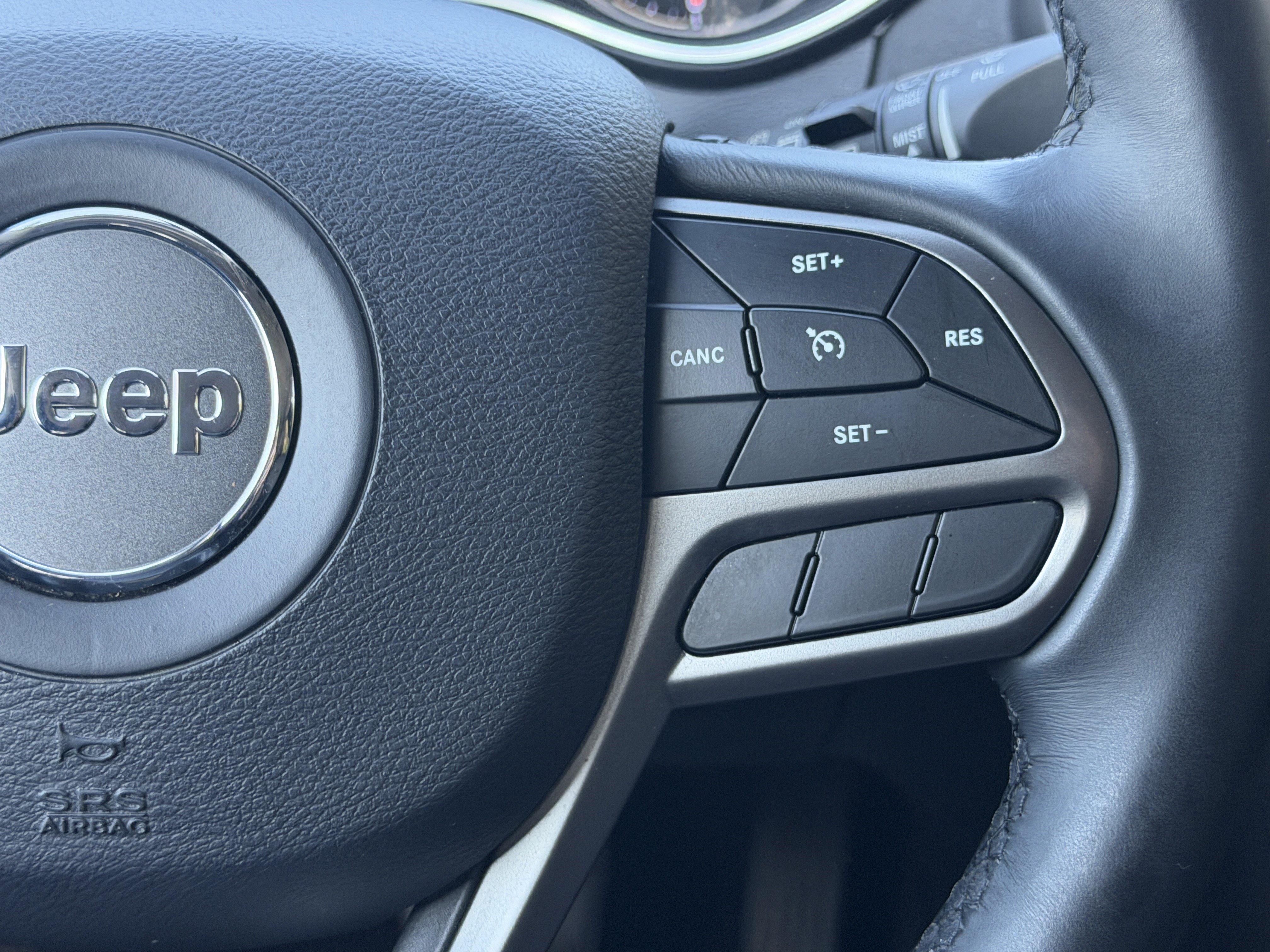 Used 2019 Jeep Cherokee Latitude Plus image 31