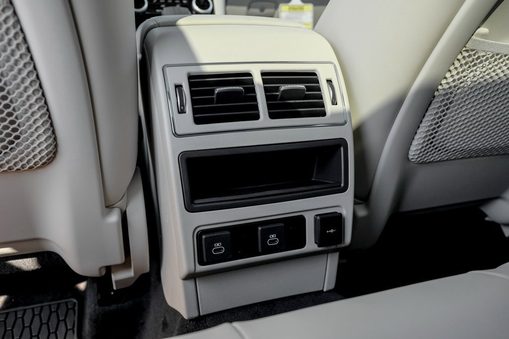 New 2026 Jaguar F-PACE R-Dynamic S image 17