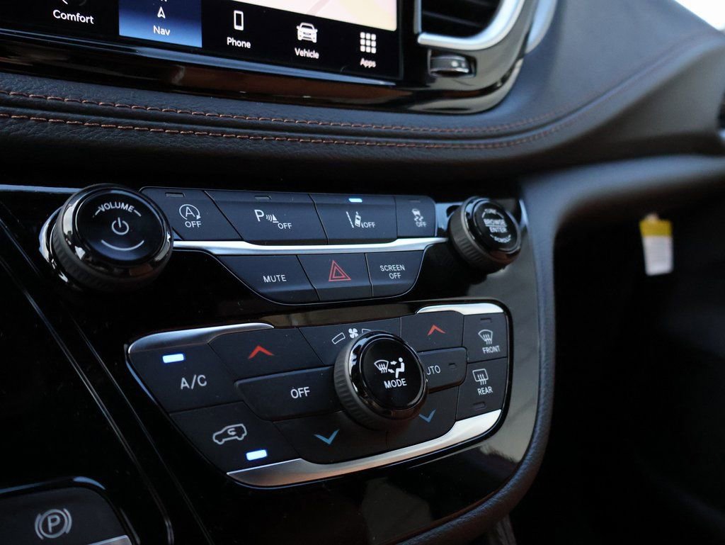 New 2026 Chrysler Pacifica Pinnacle image 38