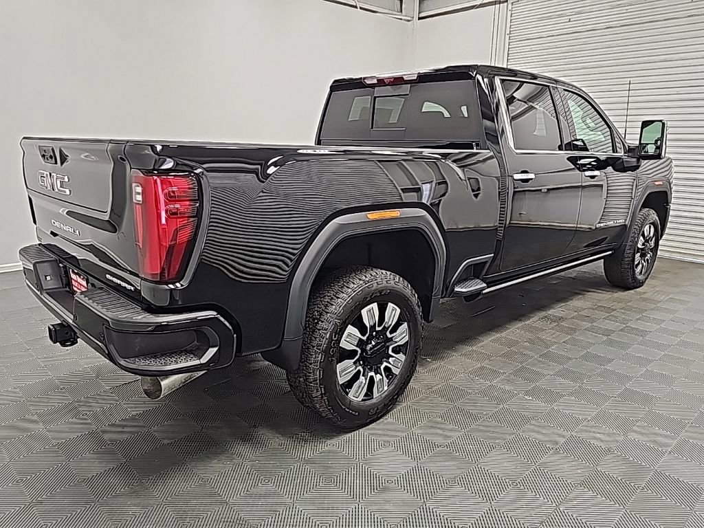 New 2026 GMC Sierra 2500 Denali w/ Denali Reserve Package image 8