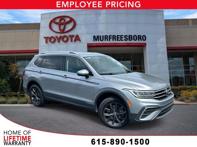 Used 2024 Volkswagen Tiguan SE AWD/4WD image 1