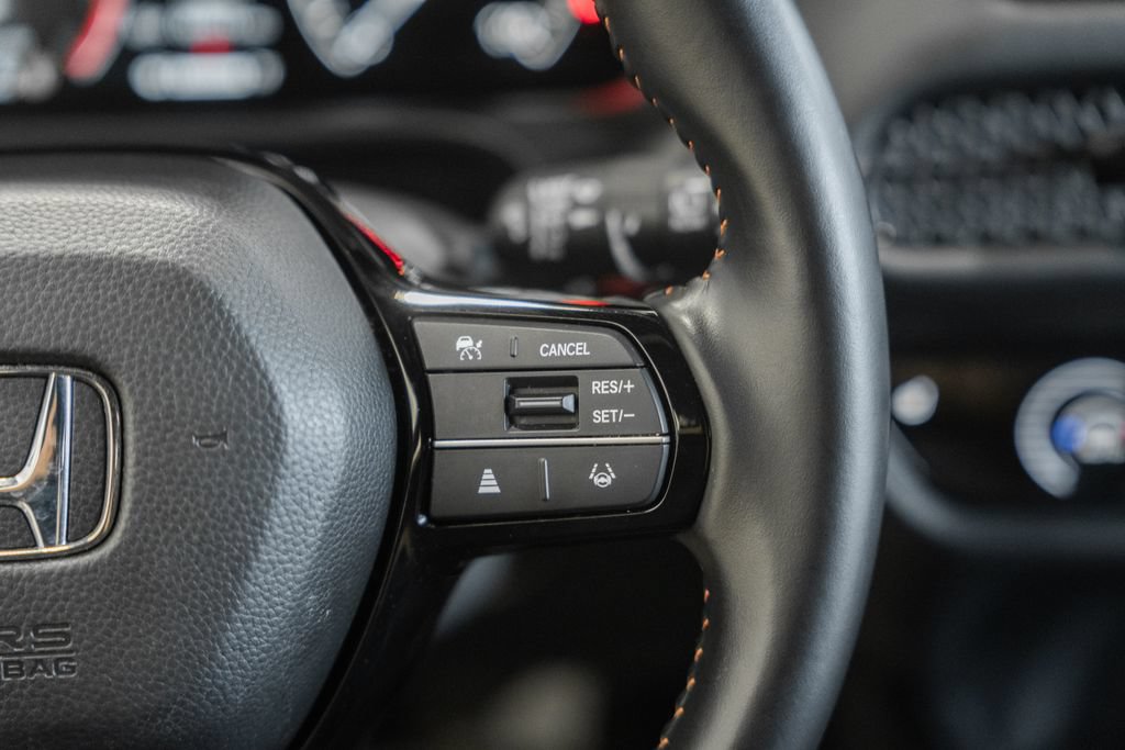 Used 2025 Honda HR-V Sport image 32