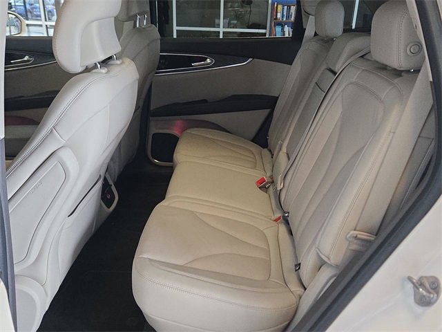 Used 2019 Lincoln Nautilus Reserve image 23