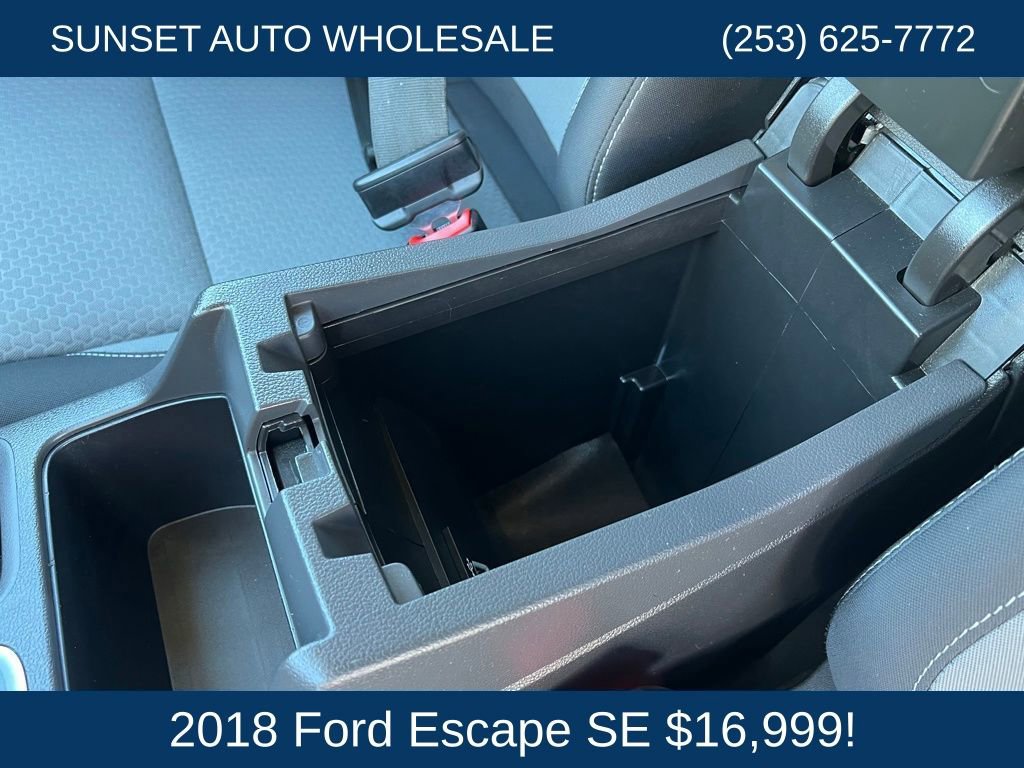 Used 2018 Ford Escape SE w/ SE Sync 3 Package image 32