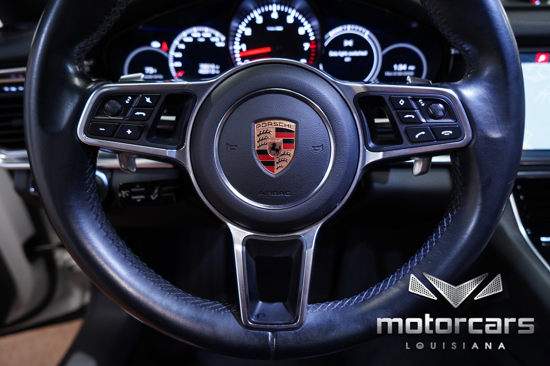 Used 2018 Porsche Panamera image 28