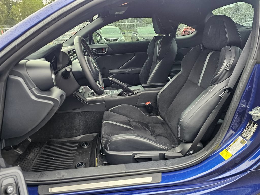 Used 2022 Toyota GR86 Premium w/ ALL Weather Mat Package (TMS) RWD image 20