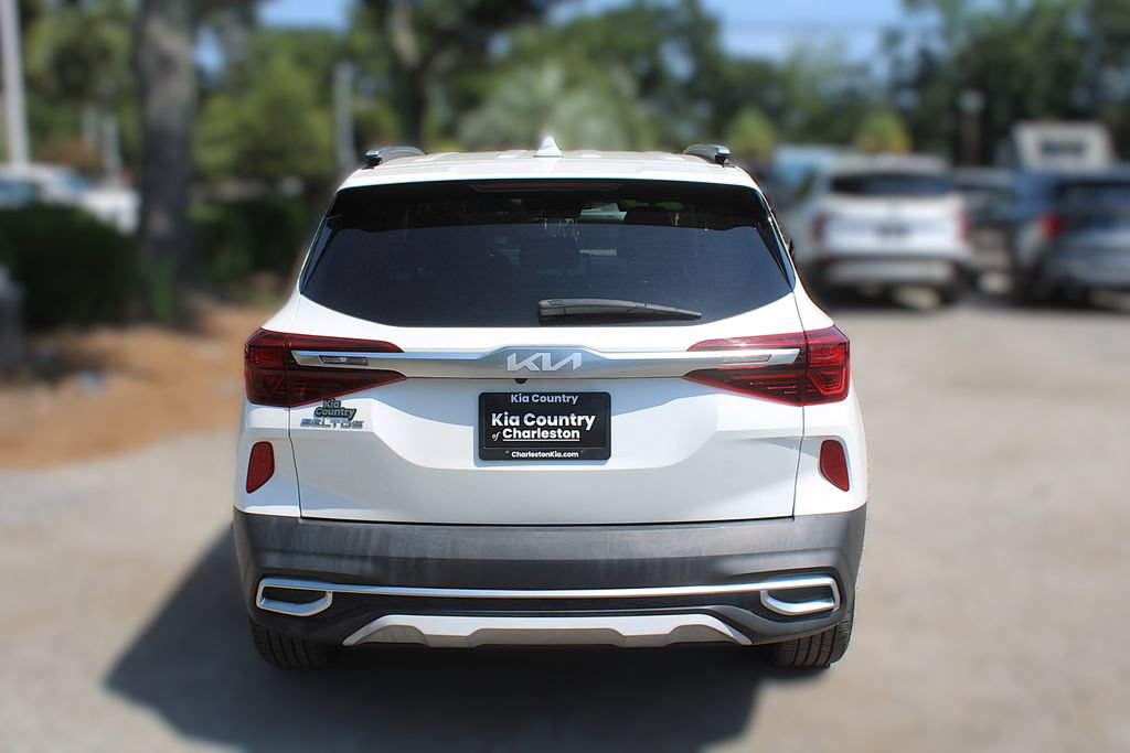 Certified 2023 Kia Seltos SX w/ SX Sunroof Package AWD/4WD image 8