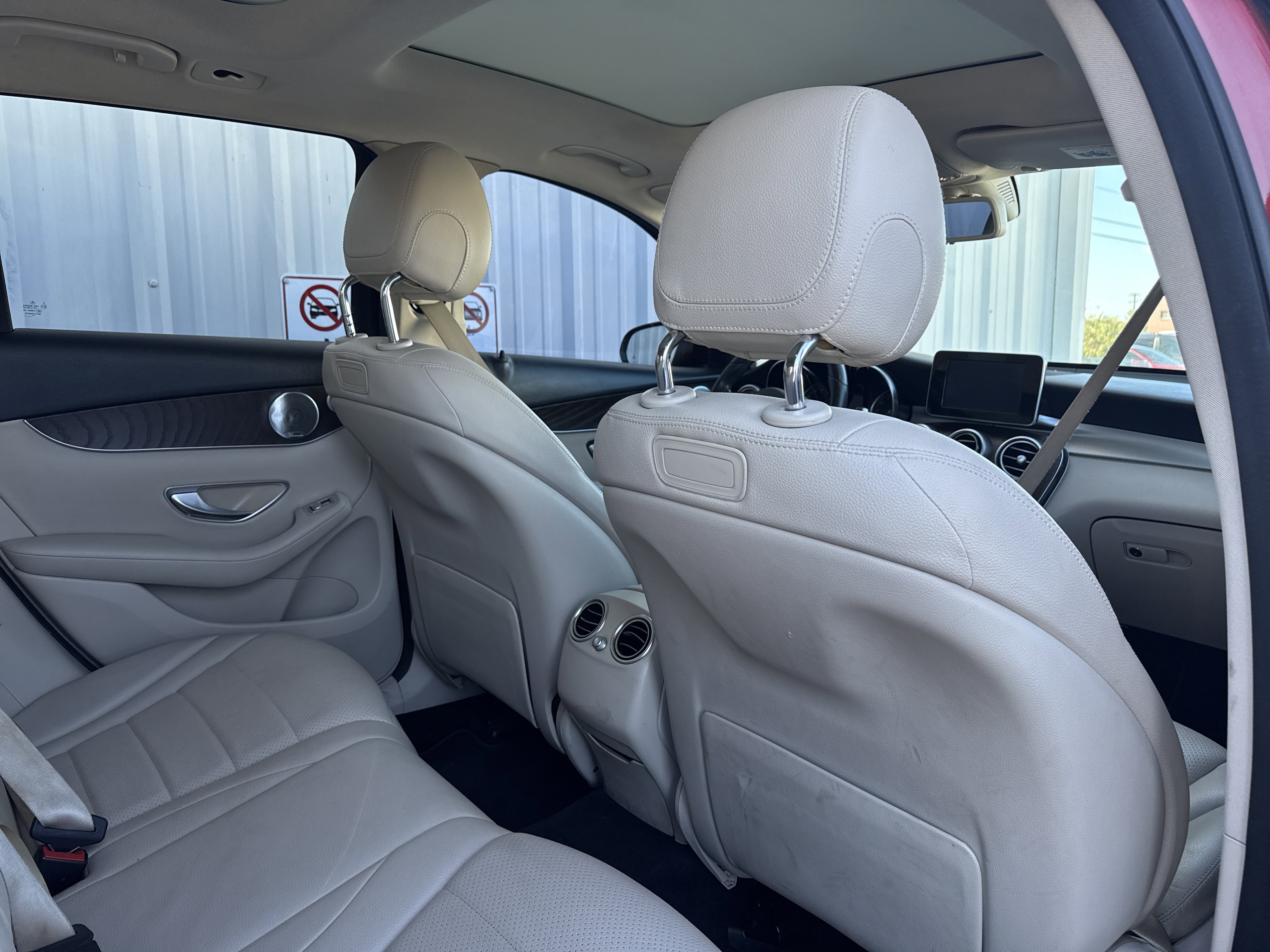 Used 2019 Mercedes-Benz GLC 300 GLC 300 image 43