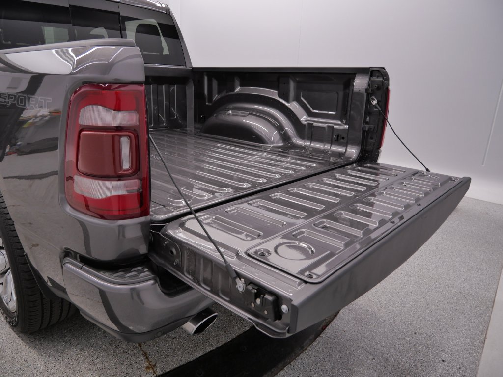 Used 2023 RAM 1500 Laramie AWD/4WD image 15