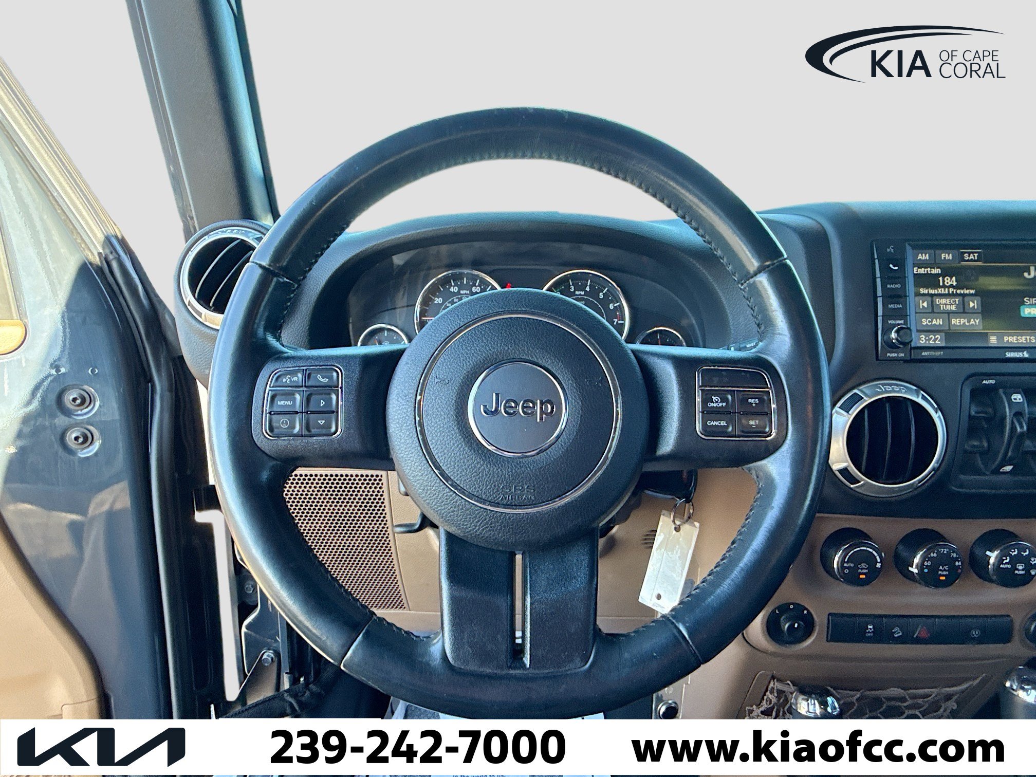 Used 2017 Jeep Wrangler Unlimited Sahara w/ Connectivity Group image 33