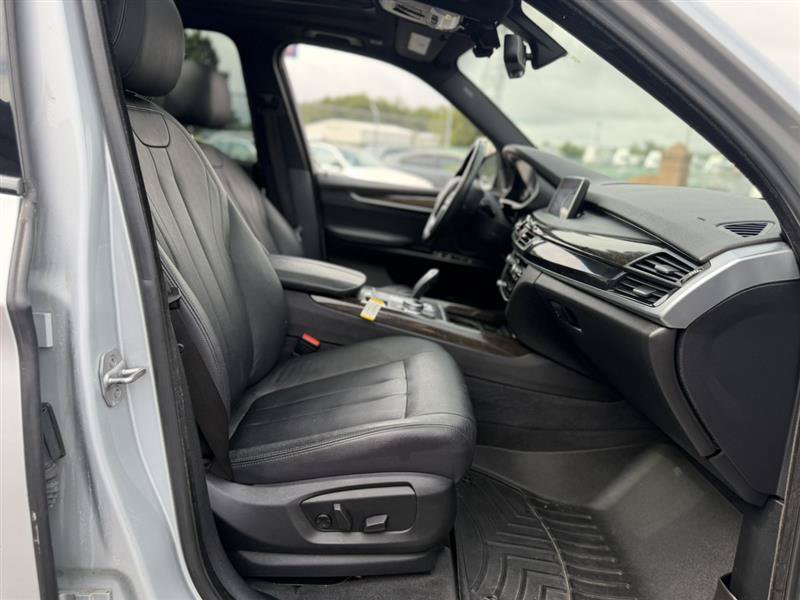 Used 2017 BMW X5 xDrive40e AWD/4WD image 28