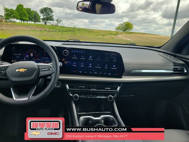 Used 2026 Chevrolet Traverse LT AWD/4WD image 11