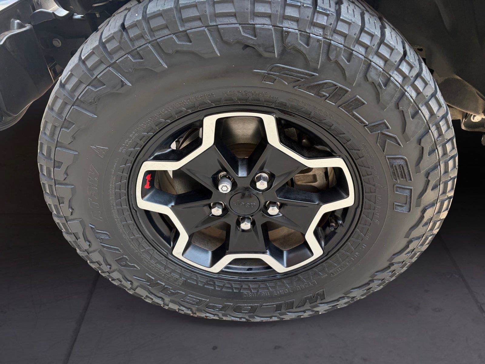 Used 2022 Jeep Gladiator Rubicon w/ Trailer Tow Package AWD/4WD image 14