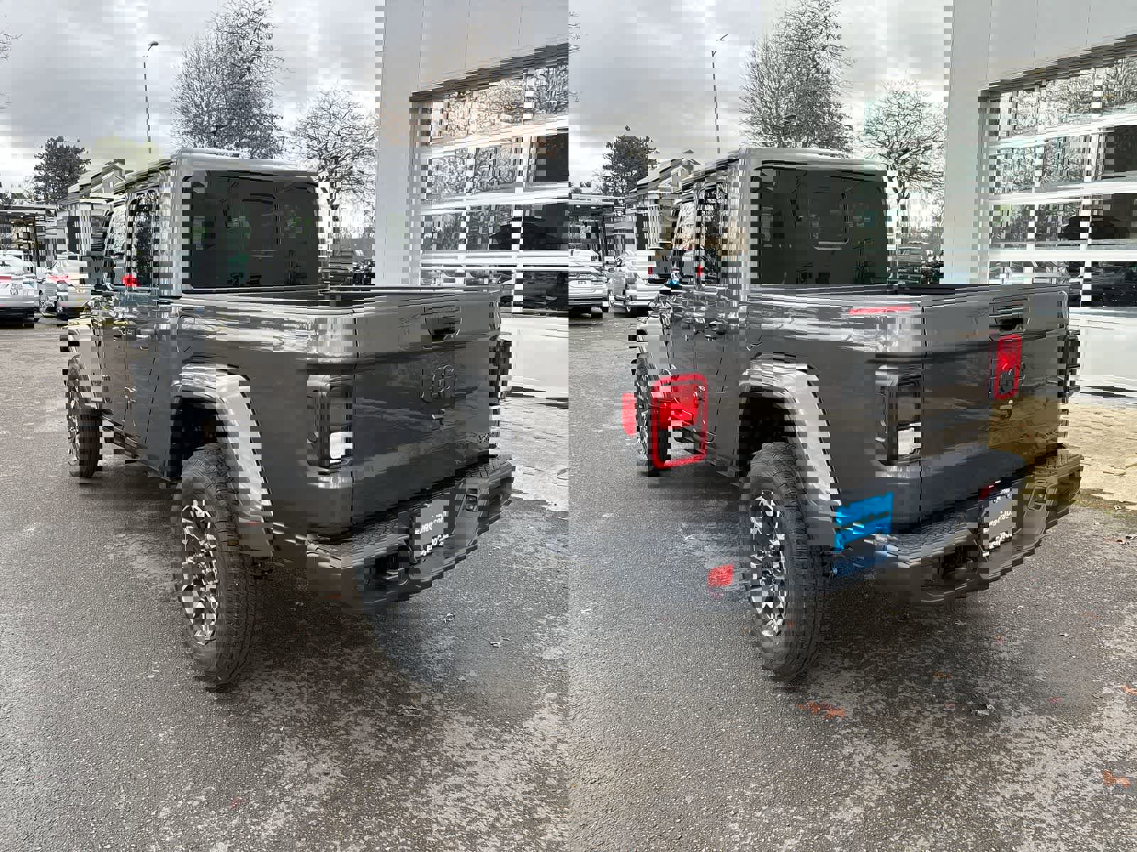 New 2026 Jeep Gladiator Sport image 3